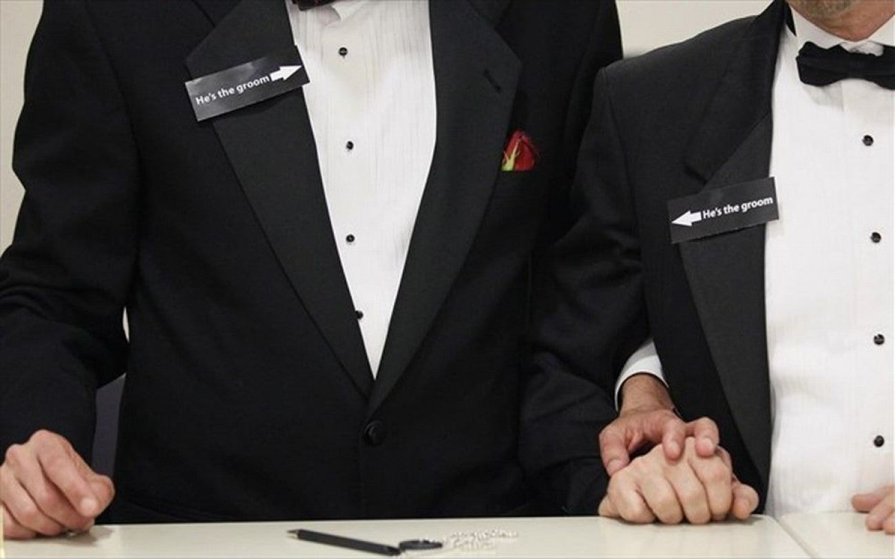 Η εκκλησία της Σκωτίας επέτρεψε θρησκευτικούς γάμους μεταξύ ομοφύλων